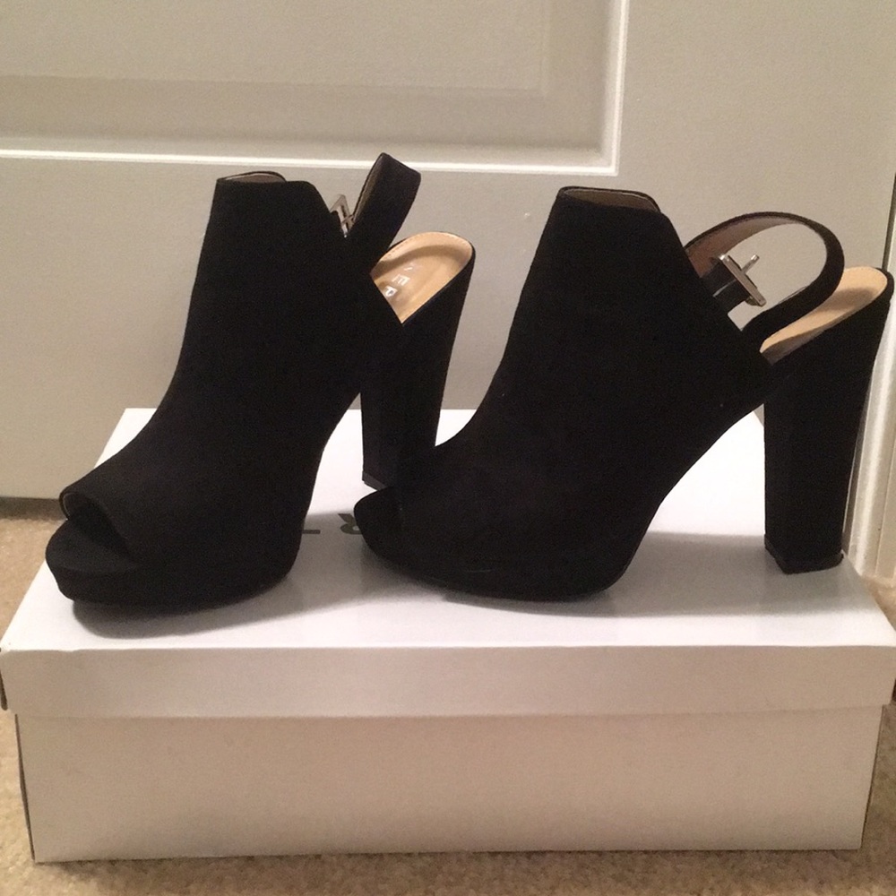 Black suede heels